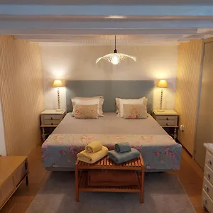 Purple Appartement