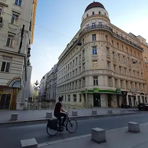 Lerner 3* Vienna