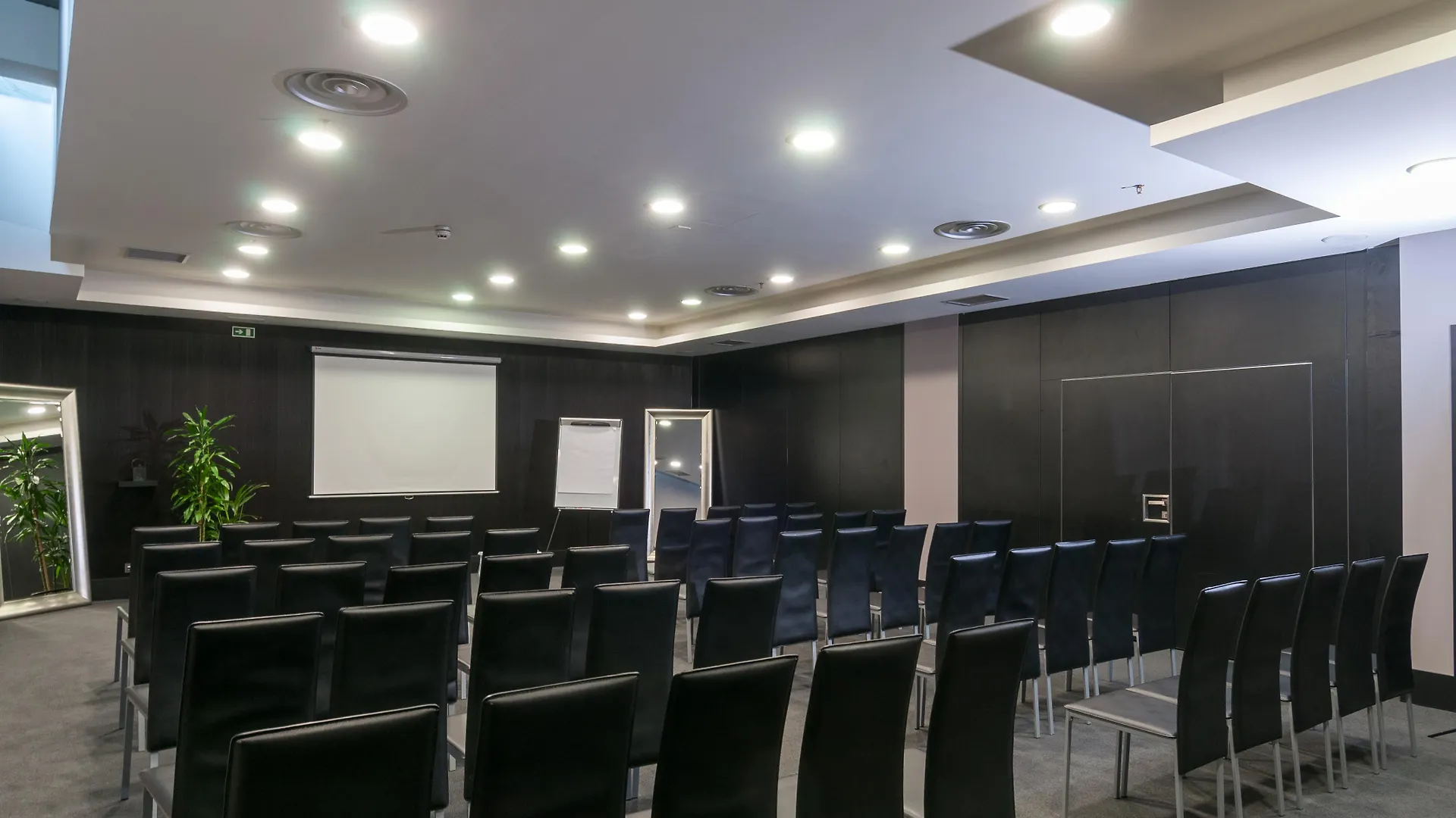 *****  138 Liberdade Hotel Lisbon Portugal