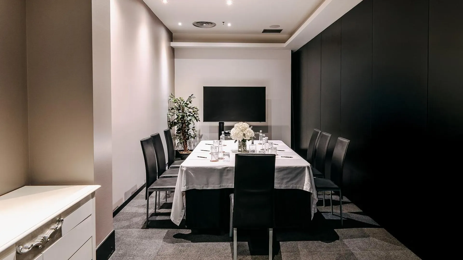 *****  138 Liberdade Hotel Lisbon Portugal
